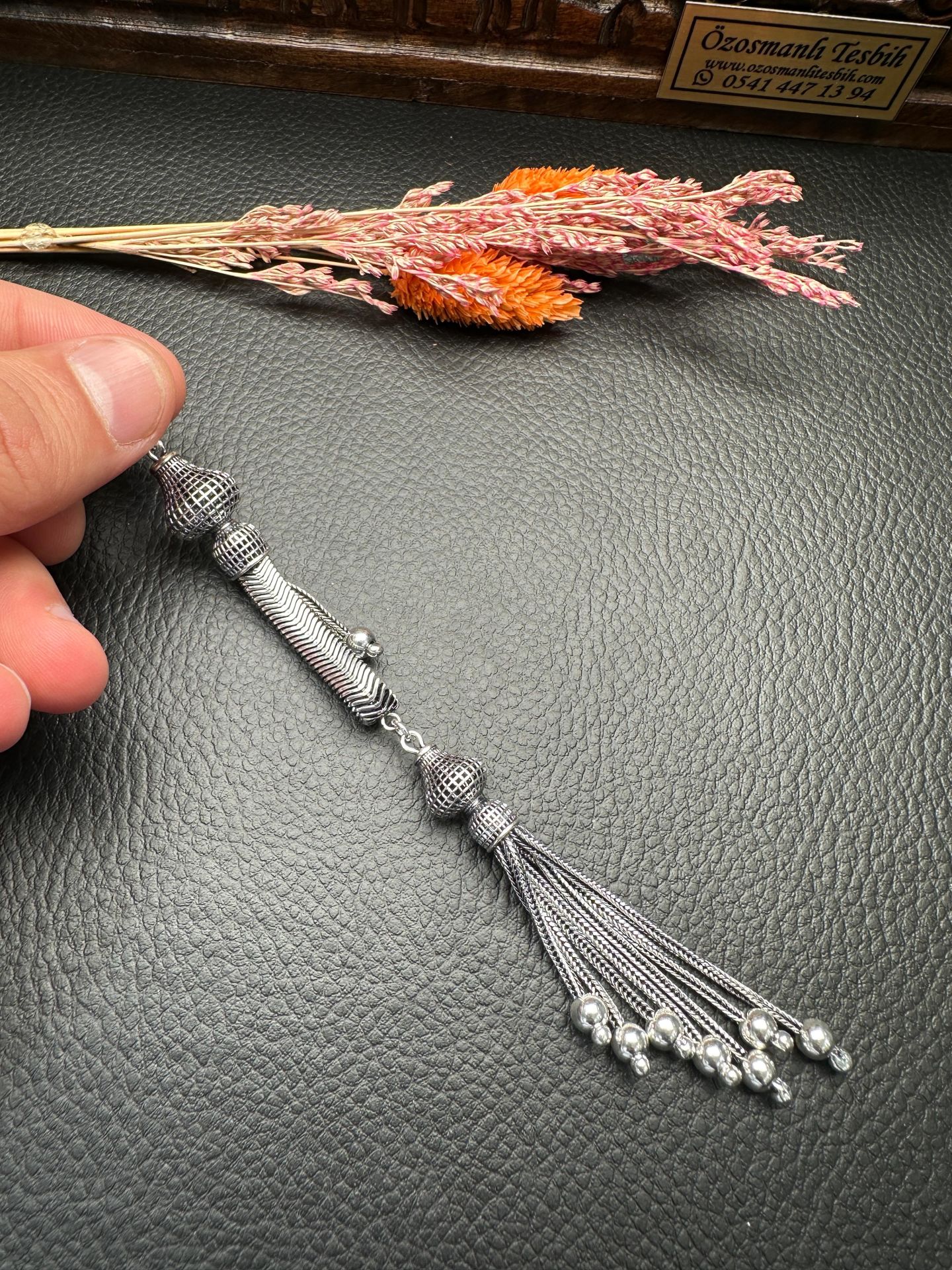 Özel Tasarım Gümüş Püskül