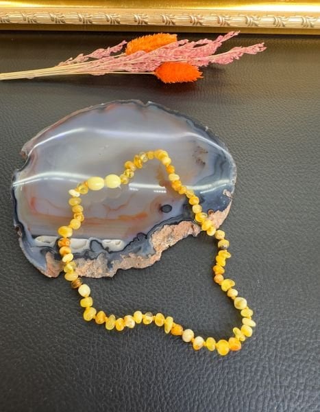 Çakıltaşı  Model Damla Kehribar Bebek Kolyesi