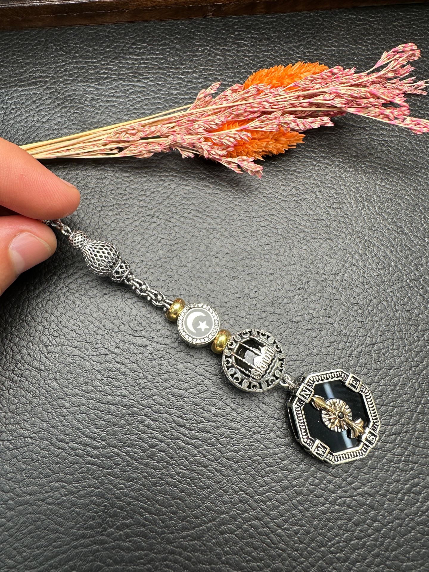 Özel Tasarım Gümüş Püskül