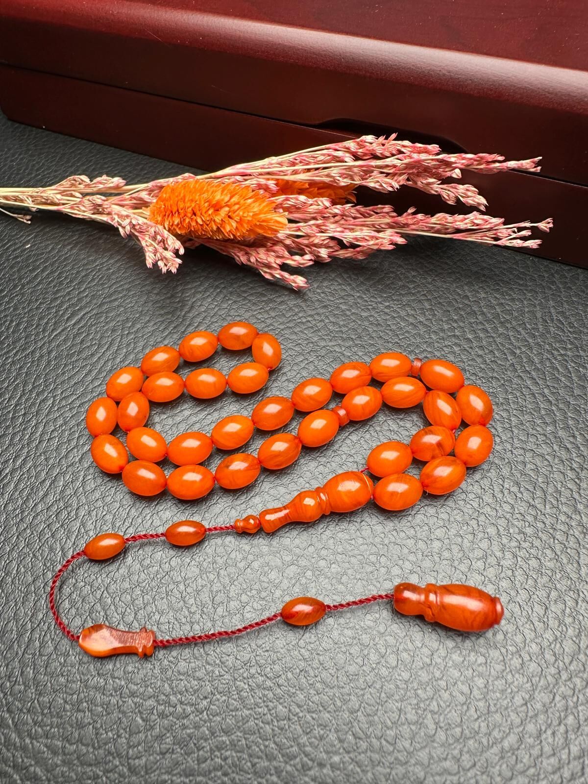 Badem Model  Sıkma Kehribar Tesbih