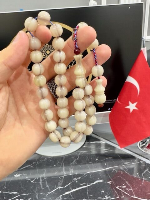 Küre Model Beyaz Renk Hareli Katalin Tesbih