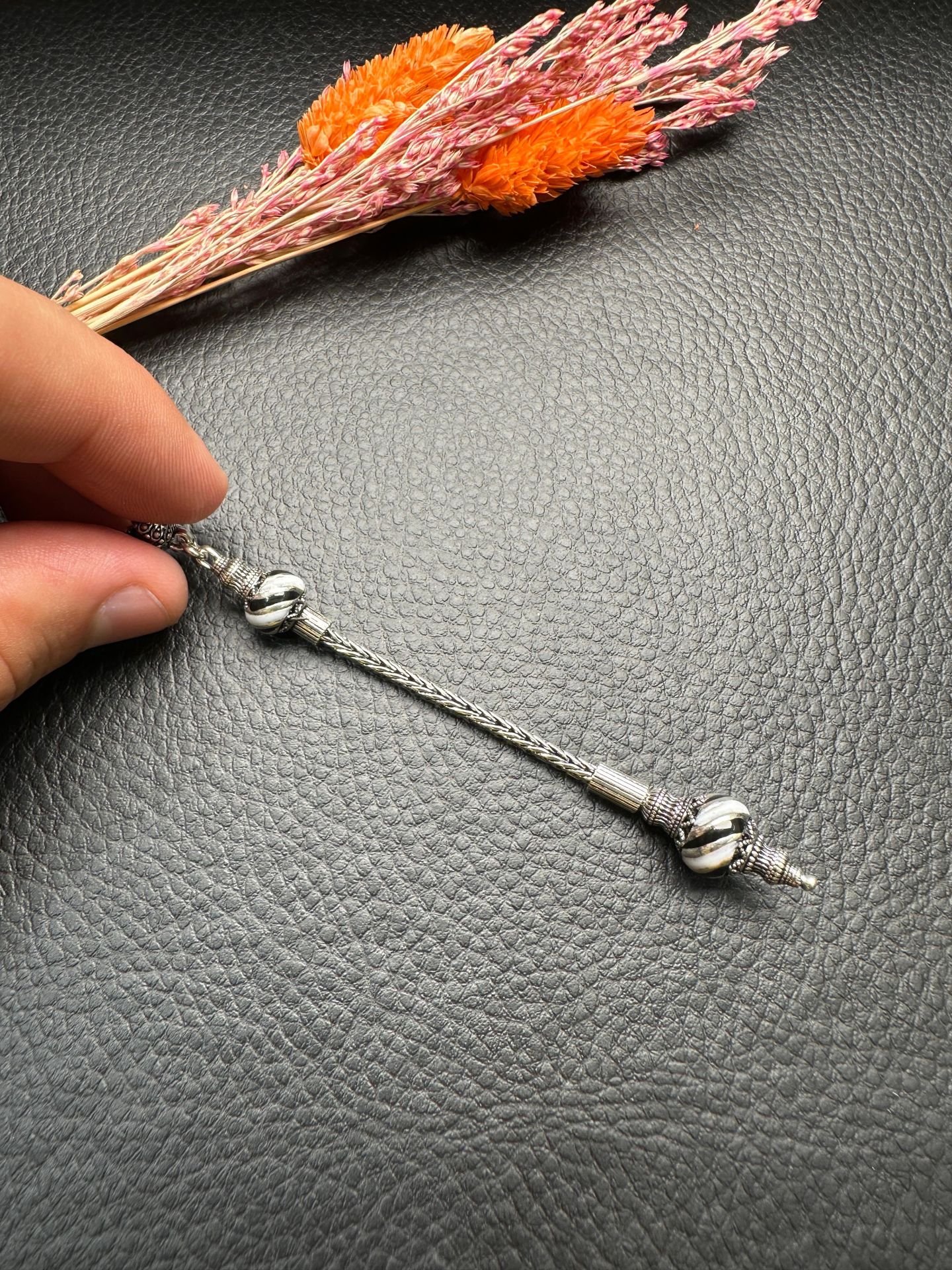 Özel Tasarım Mineli Gümüş Püskül