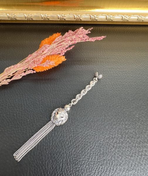 Özel Tasarım Aslan Figürlü Gümüş Püskül