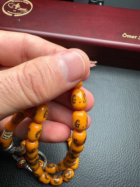 Kapsül Model Galatasaray Taraftar Sıkma Kehribar Tesbih