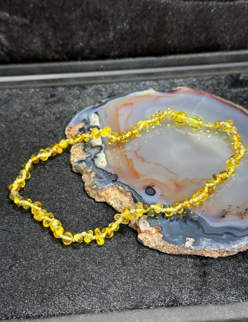 Damla Kehribar Bebek Kolye