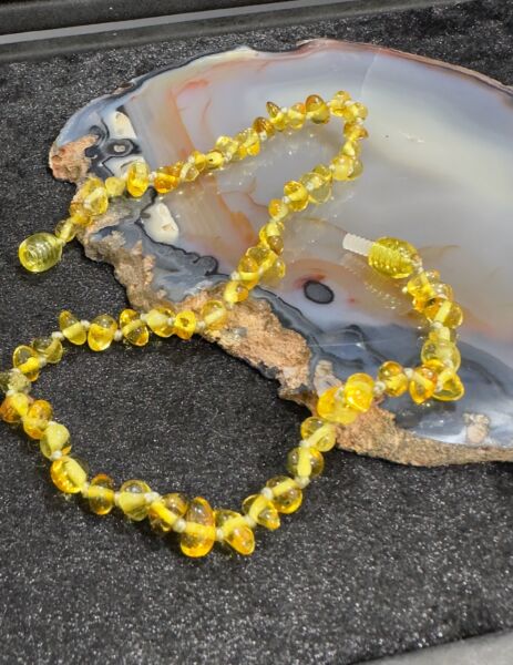 Damla Kehribar Bebek Kolye