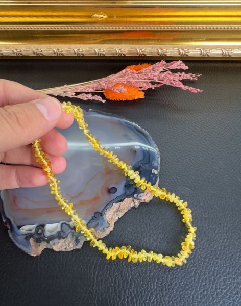 Çakıl Taşı Model Damla Kehribar Bebek Kolyesi