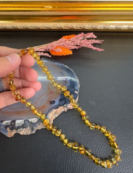 Damla Kehribar Bebek Kolyesi