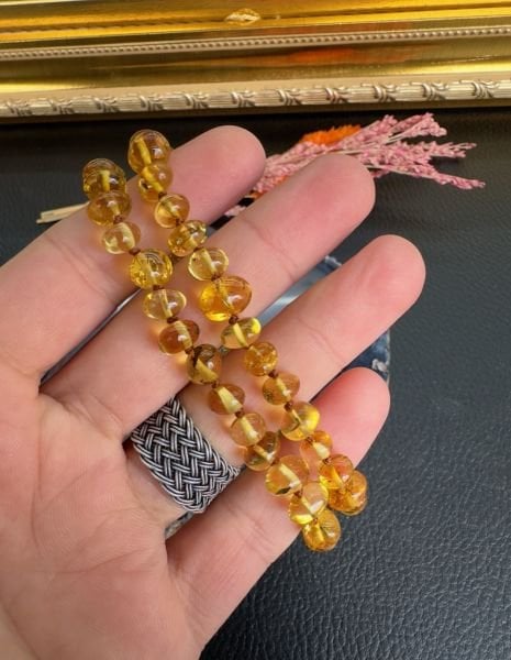 Damla Kehribar Bebek Kolyesi