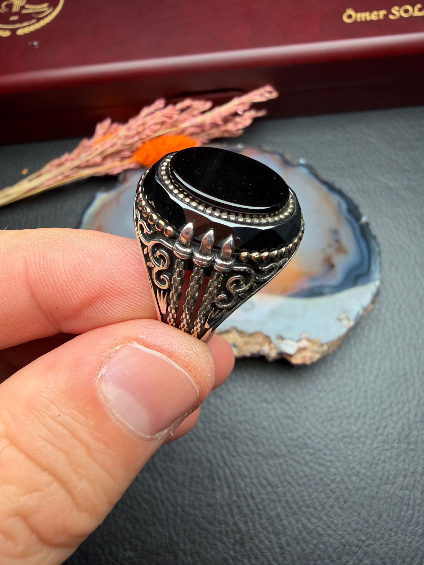 Oniks Taşlı Gümüş Yüzük