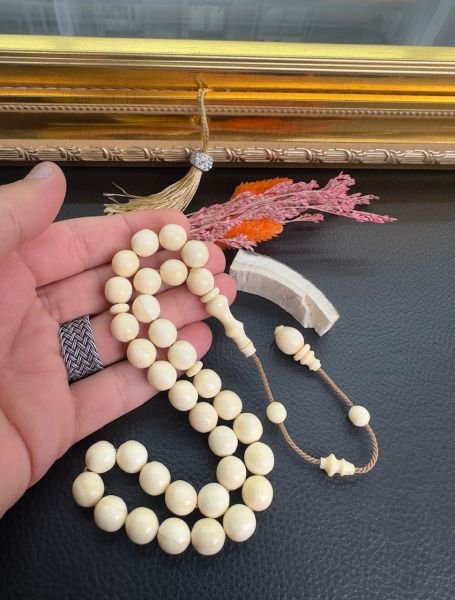 Küre Model Usta İşçilikli Sade Fil Dişi Tesbih