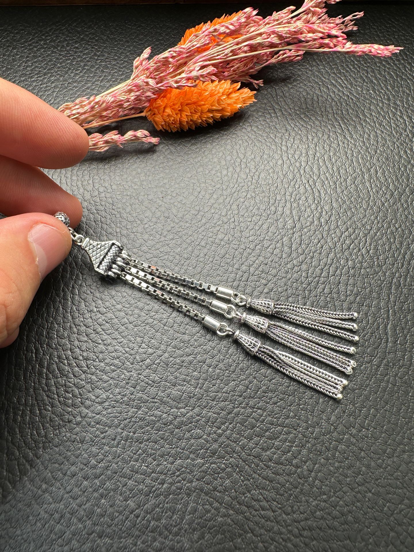 Özel Tasarım Gümüş Püskül