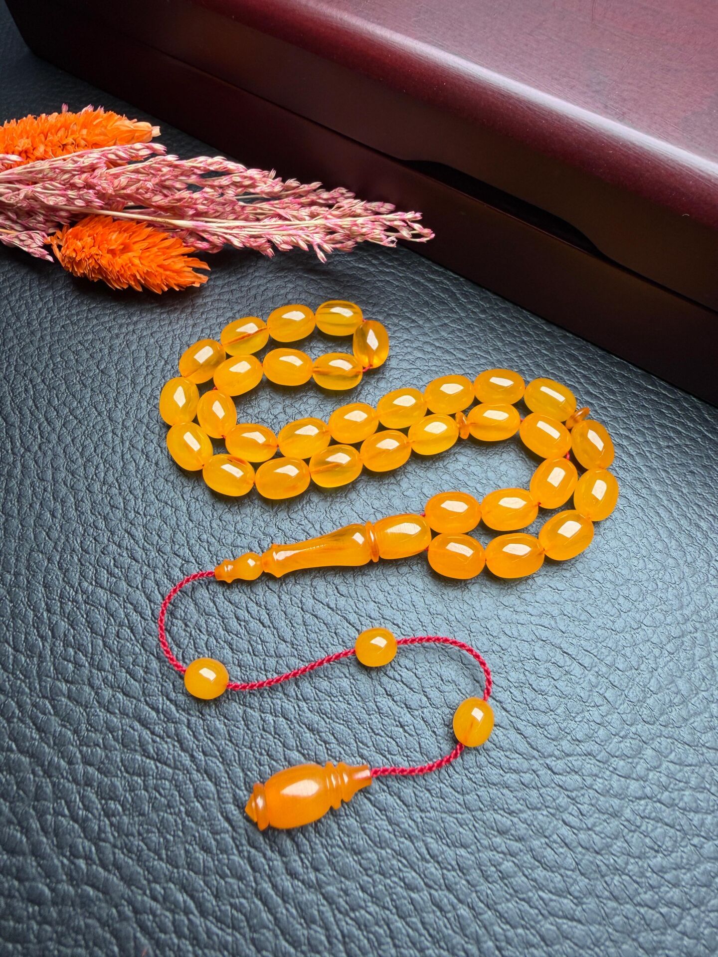 Badem  Model Eski Osmanlı Sıkma Kehribar Tesbih