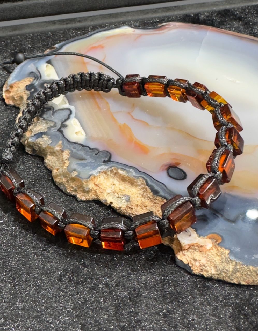 Küp Model Damla Kehribar Bileklik