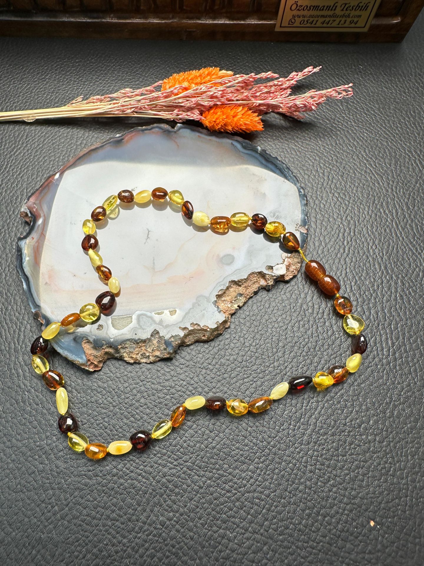 Damla Kehribar Bebek Kolye