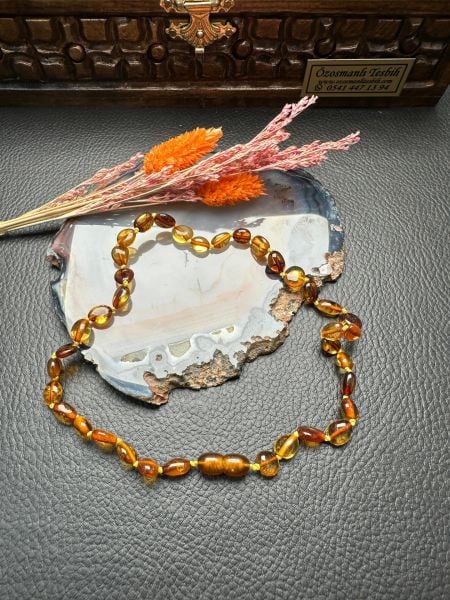 Damla Kehribar Bebek Kolye