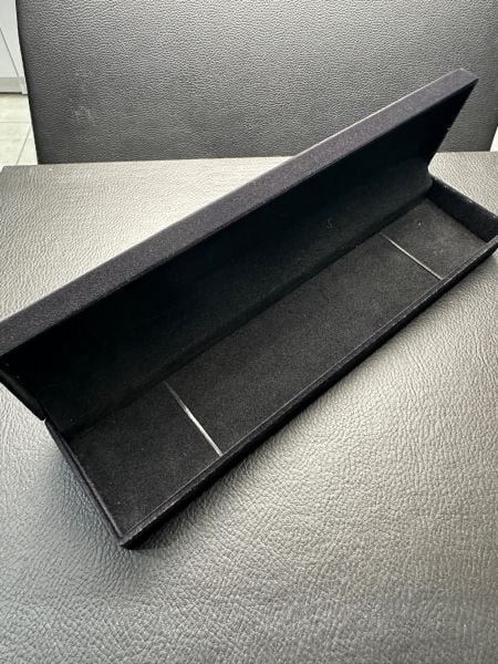 Siyah Renk Özel Tasarım  Kadife Tesbih Kutusu