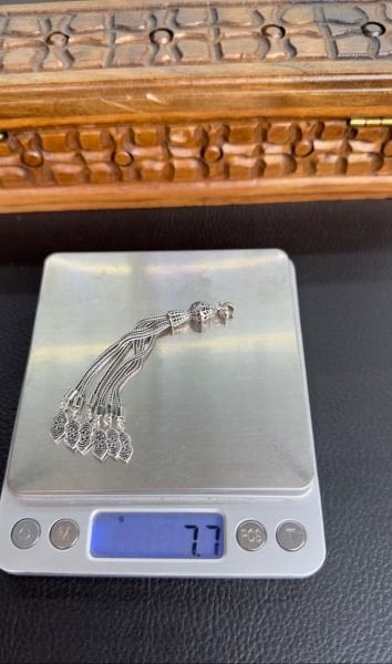 Saçaklı Model Gümüş Püskül