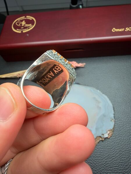 Gümüş Yarma İşlemeli Kuka Taşlı Gümüş Yüzük