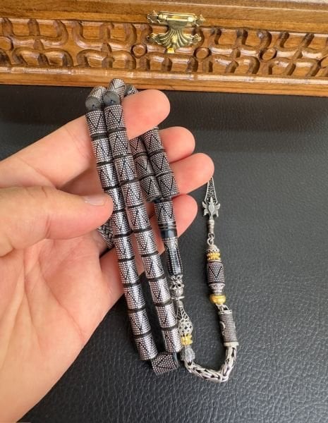 Kesme Model Yeşil Renk Gümüş İşlemeli Ateş Kehribar Tesbih