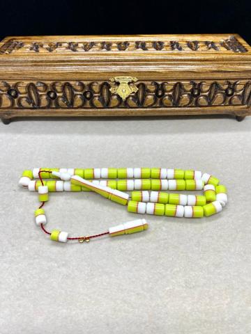 Kesme Model Beyaz Ve Yeşil Renk Arizona Firuze Tesbih