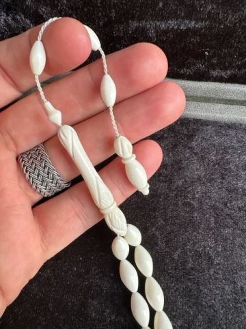 Beyzi Model Kalem İşçilikli Sade Deve Kemiği Tesbih