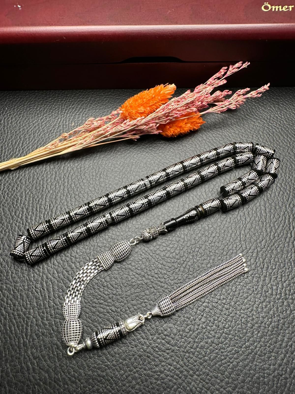 Kesme Model Gümüş İşlemeli Ateş Kehribar Tesbih