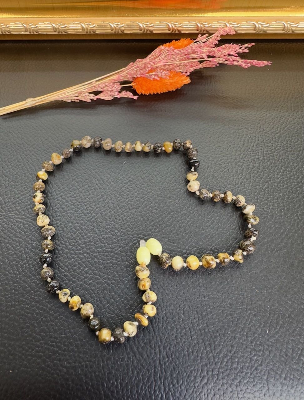 Damla Kehribar Bebek Kolyesi