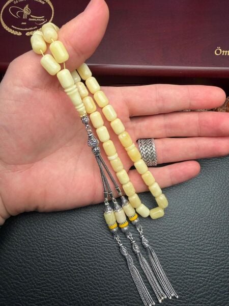 Kapsül Model Rus Kaya Damla Kehribar Tesbih