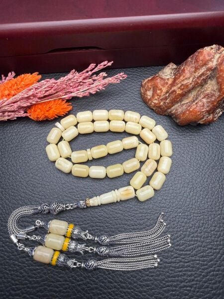 Kapsül Model Rus Kaya Damla Kehribar Tesbih