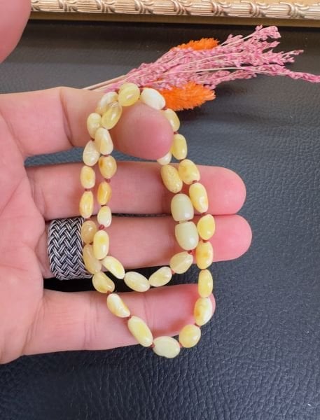 Damla Kehribar Bebek Kolyesi