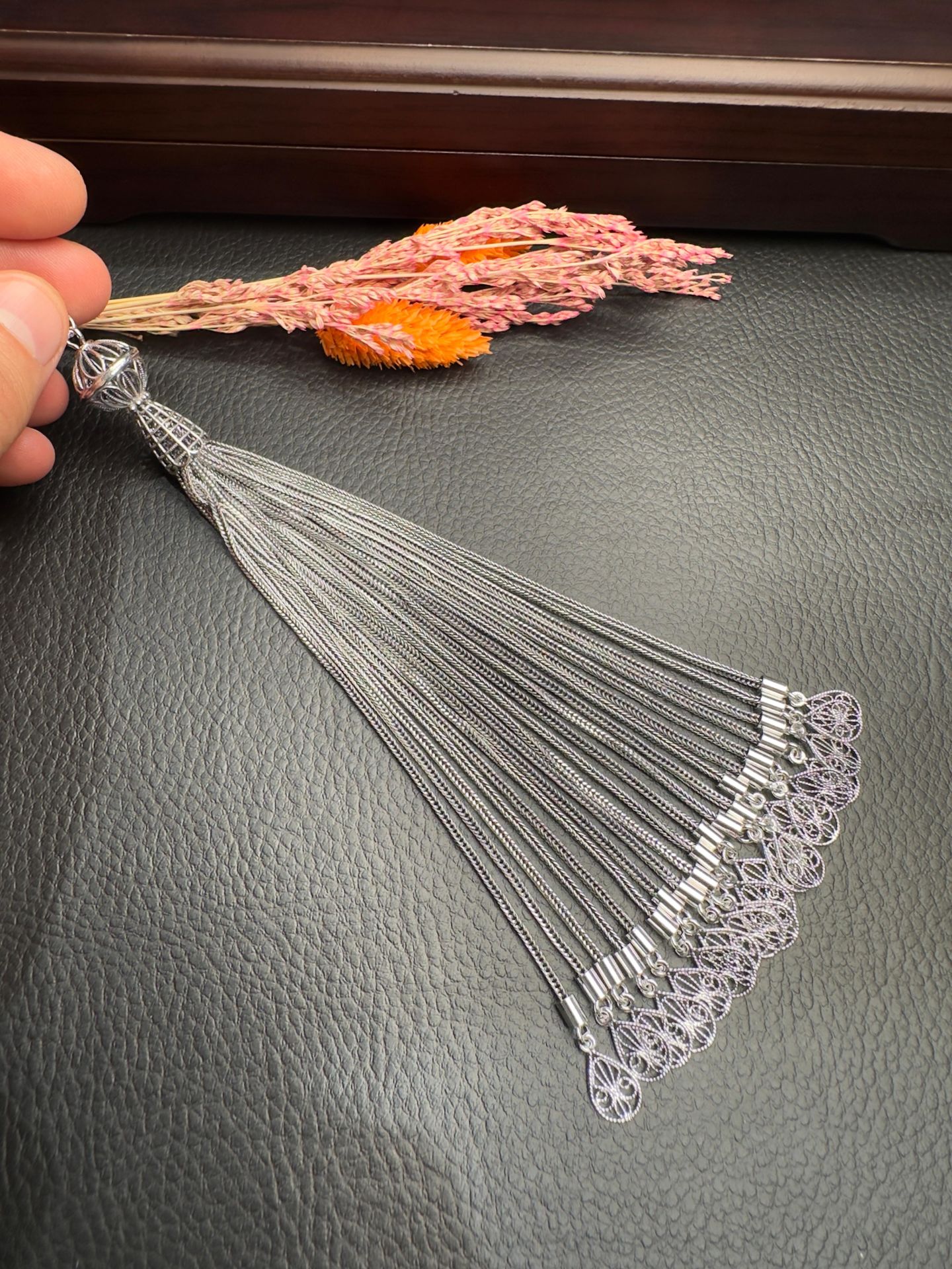 Özel Tasarım Gümüş Püskül