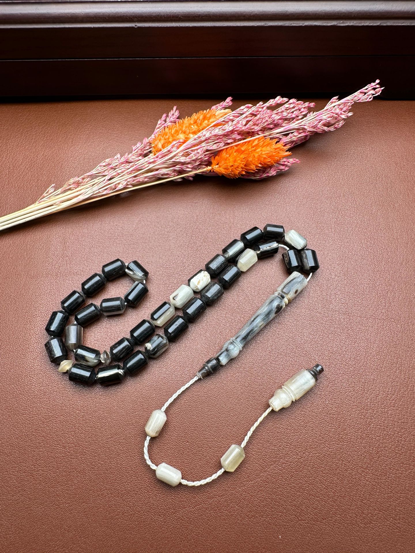 Kapsül Model Koç Boynuzu Tesbih