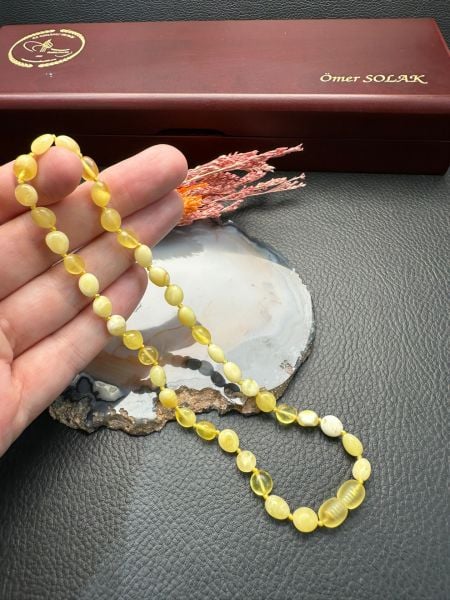 Damla Kehribar Bebek Kolye