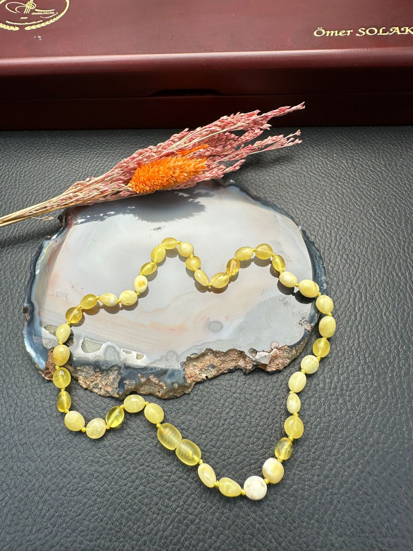 Damla Kehribar Bebek Kolye