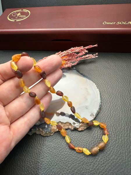 Mat Damla Kehribar Bebek Kolye