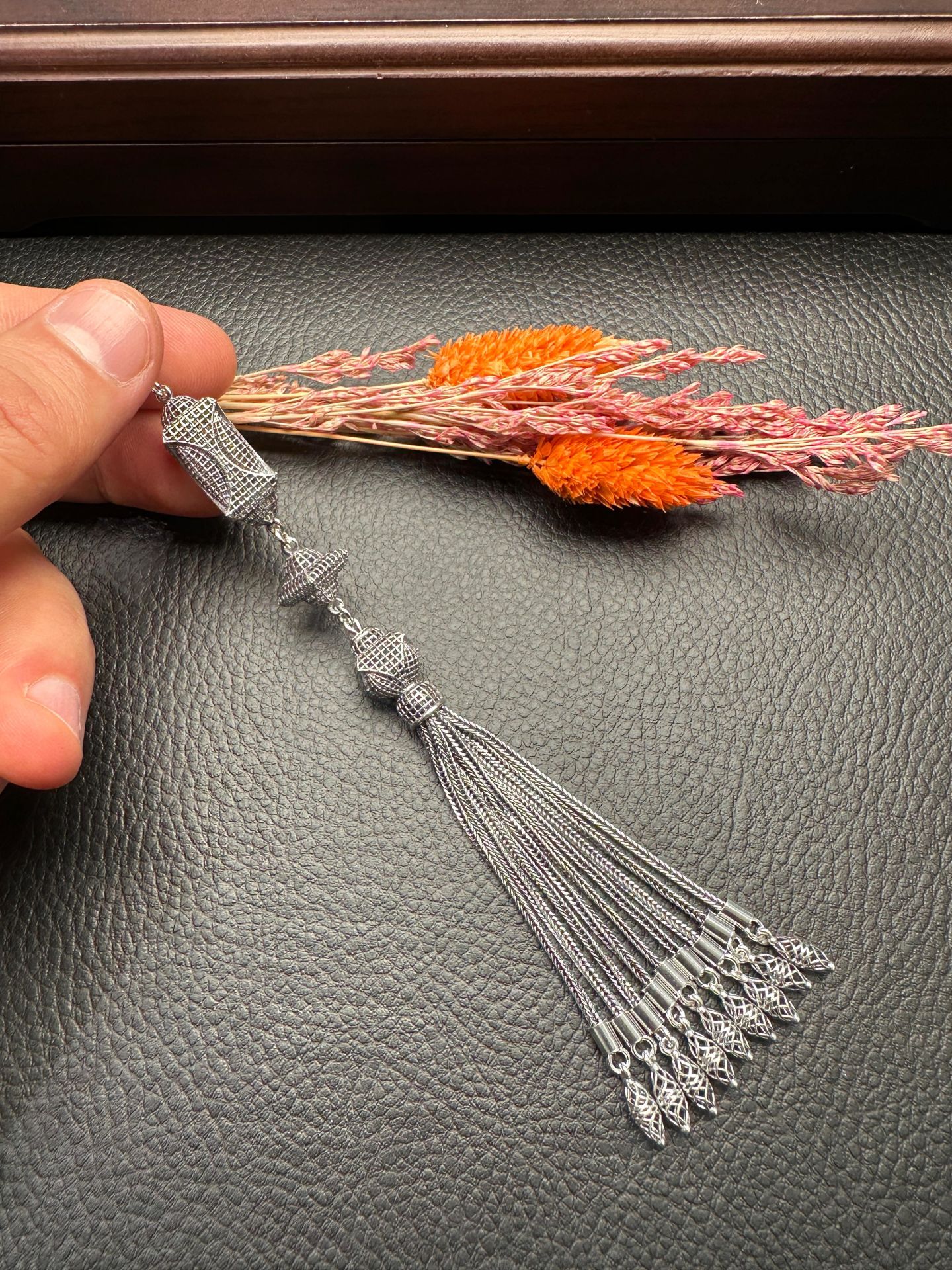 Özel Tasarım Gümüş Püskül