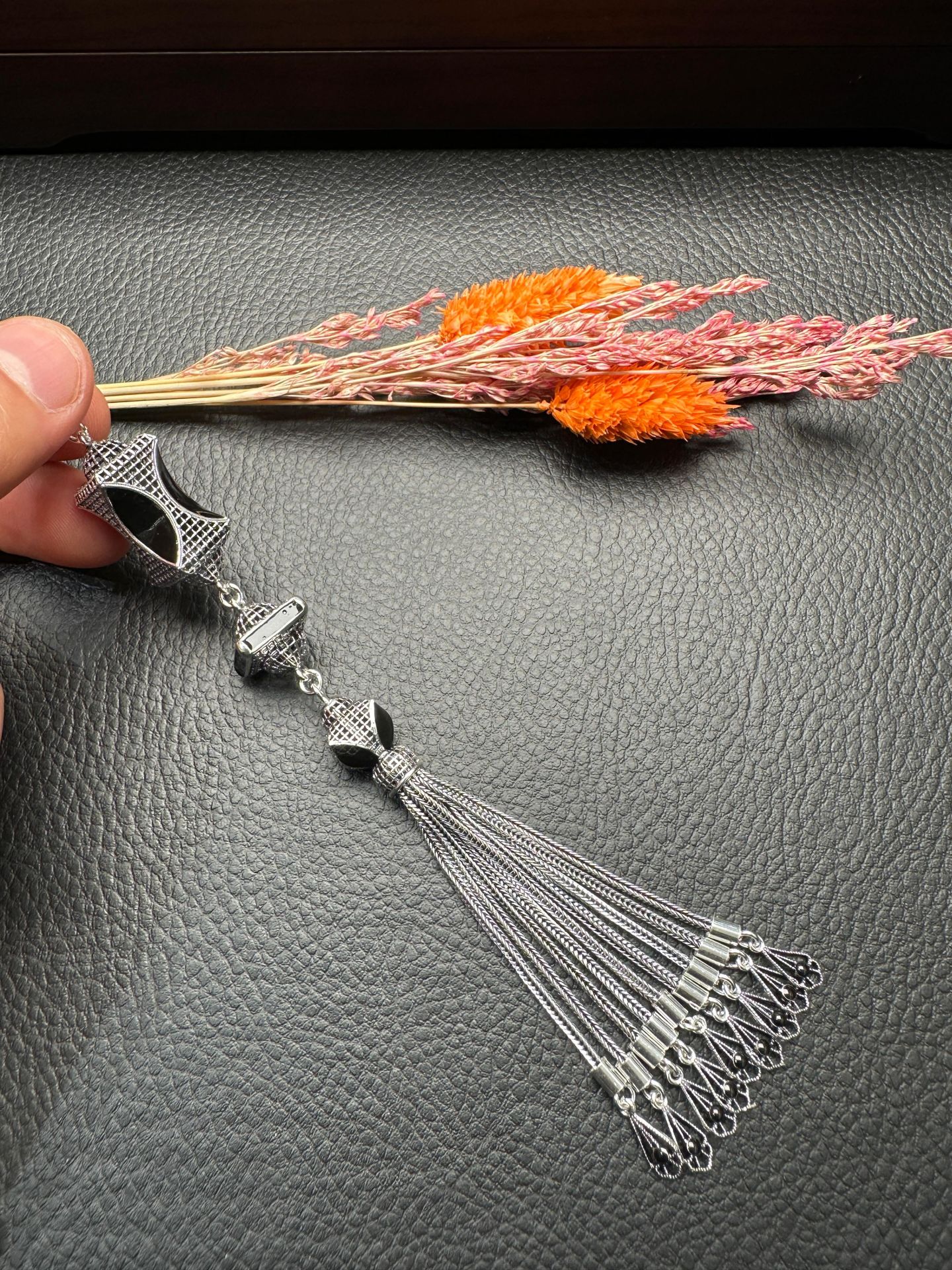 Özel Tasarım Gümüş Püskül