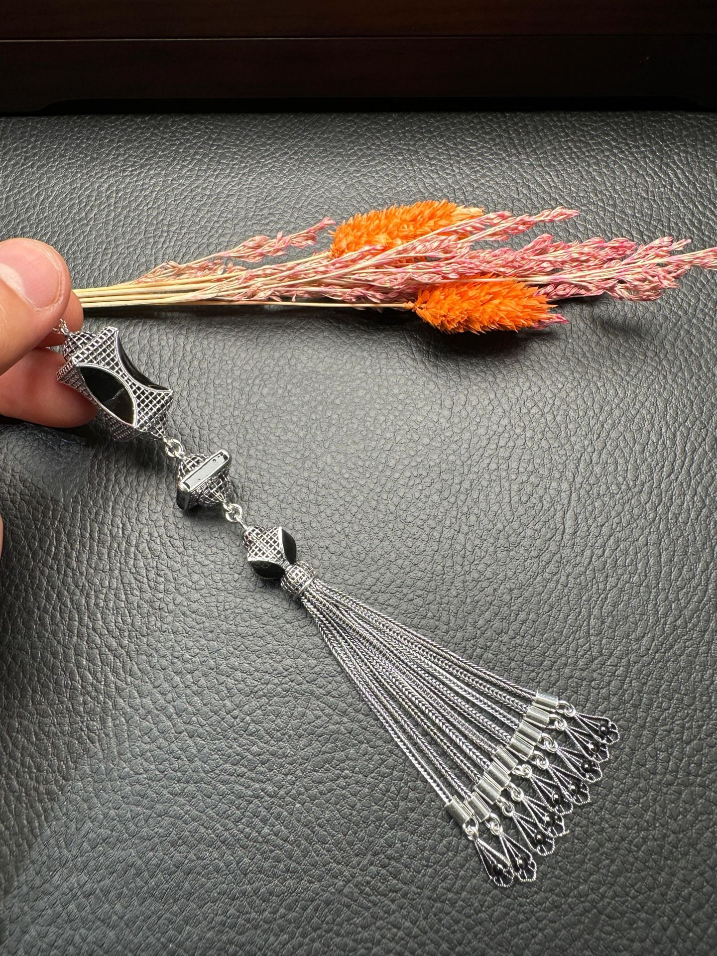 Özel Tasarım Gümüş Püskül