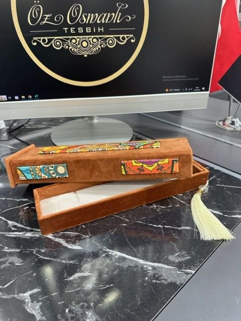 Kadife Motif İşlemeli Kiremit Renk Tesbih Kutusu