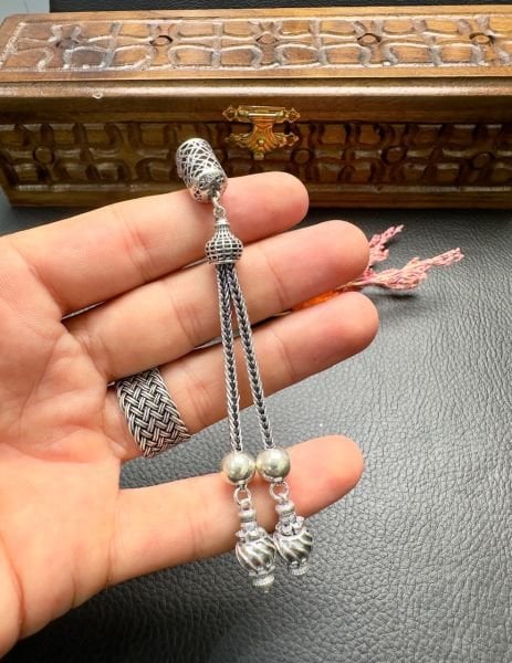 Özel Fizyonlu Tasarım Gümüş Püskül