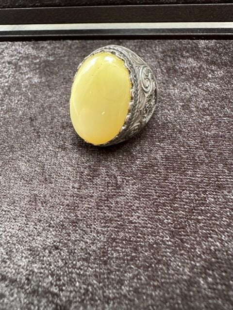 Kalem İşçilikli Osman Özpala Damla Kehribar 925 Ayar Gümüş Erkek Yüzük