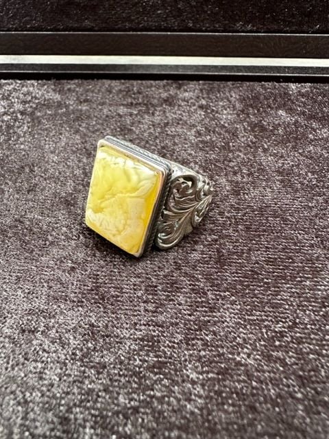 Kalem İşçilikli Osman Özpala Damla Kehribar 925 Ayar Gümüş Erkek Yüzük