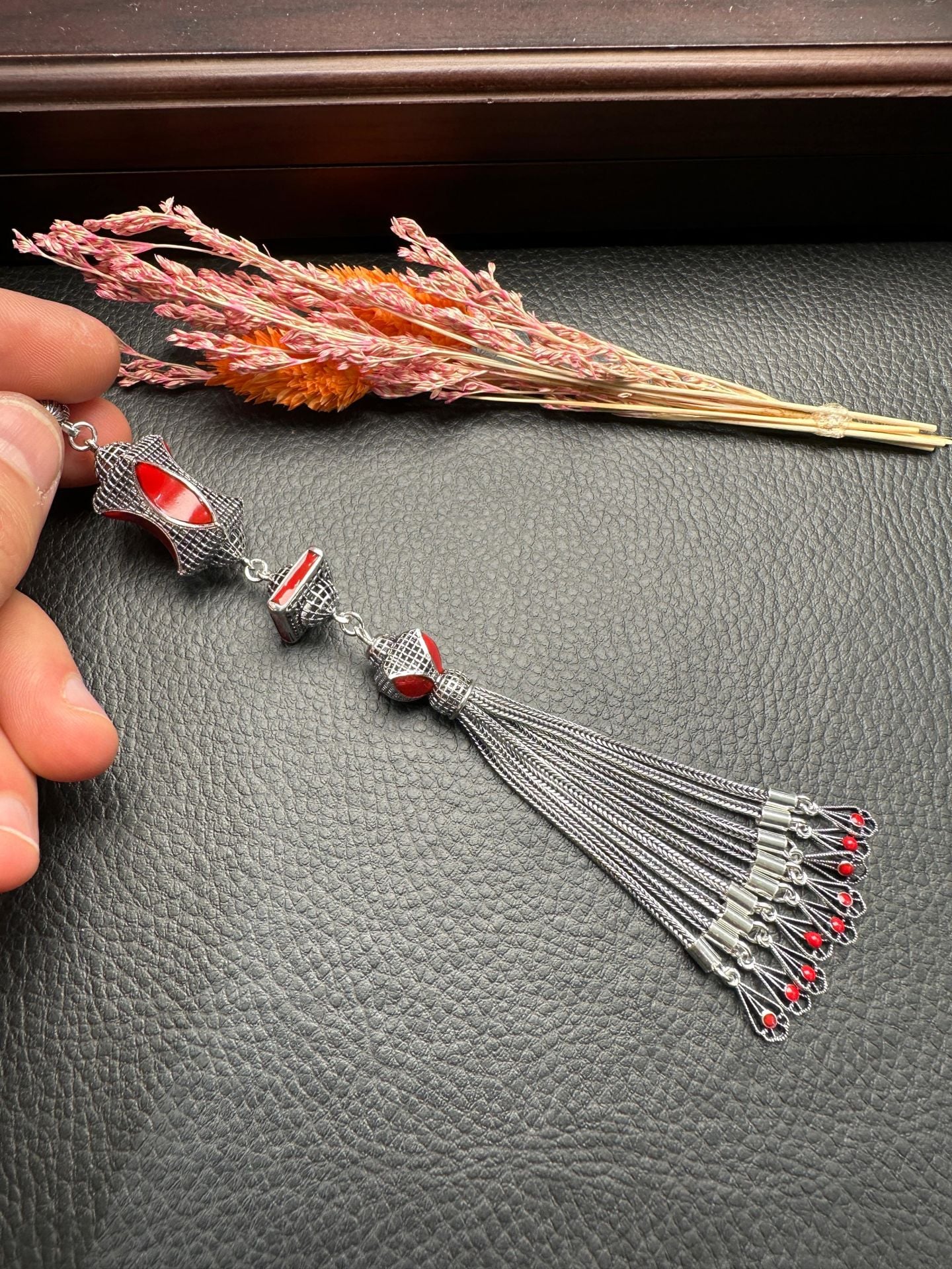 Özel Tasarım Gümüş Püskül