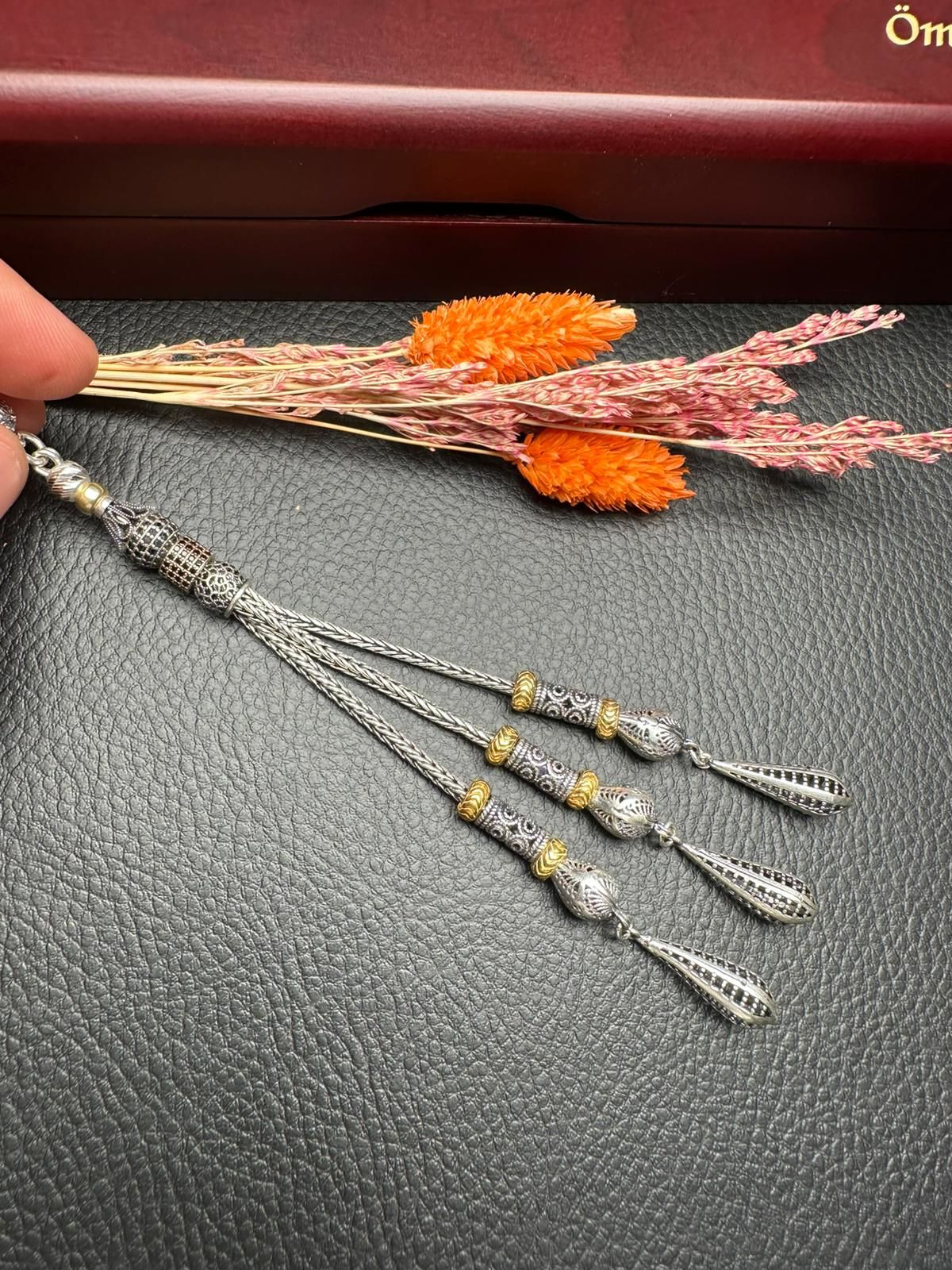 Özel Tasarım Gümüş Püskül