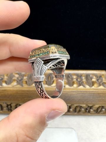 Kehribar Taşı Yeşil Renk Kalem İşçilikli 925 Ayar Erkek Gümüş Yüzük