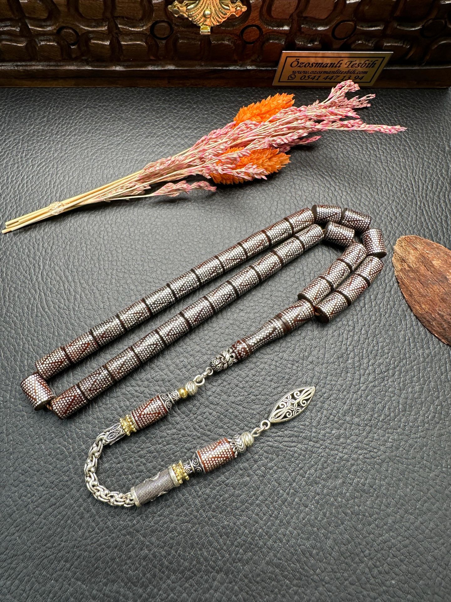 Kesme Model Kamil Puğ Gümüş İşlemeli Kuka Tesbih