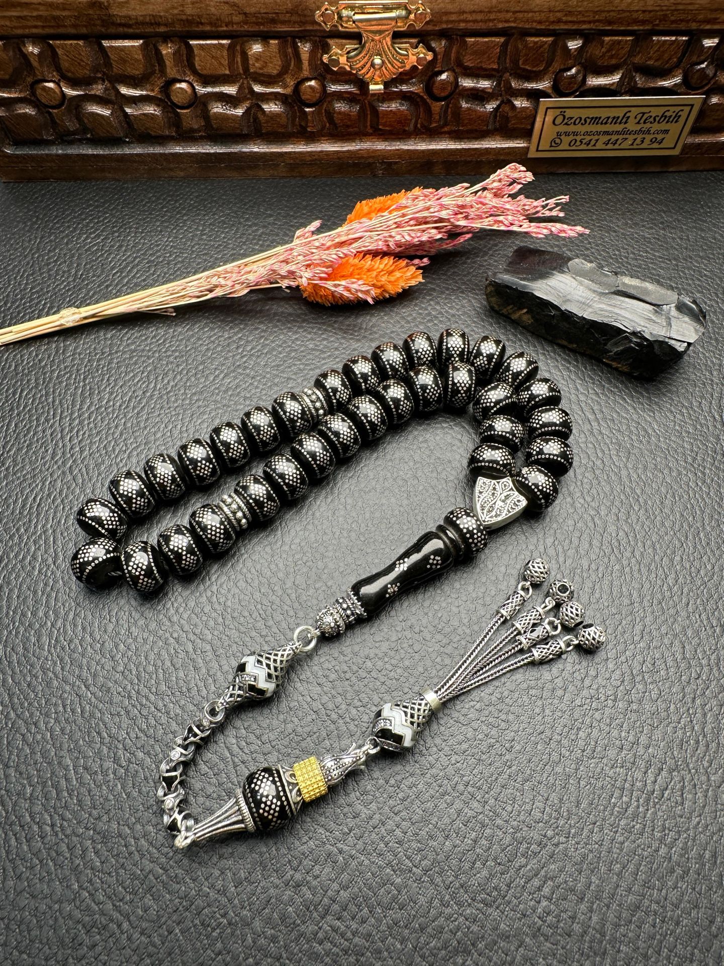 Teker Model Gümüş İşleme Gürcistan Taşı Tesbih