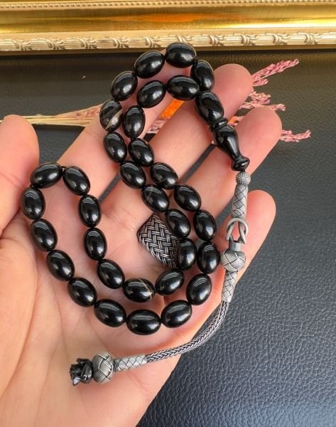 Badem Model Siyah Renk Sıkma Kehribar Tesbih