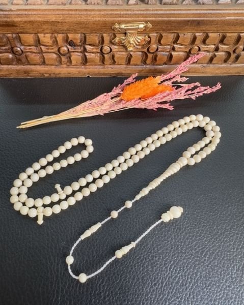 Küre Model 99’luk Sade Fil Dişi Tesbih